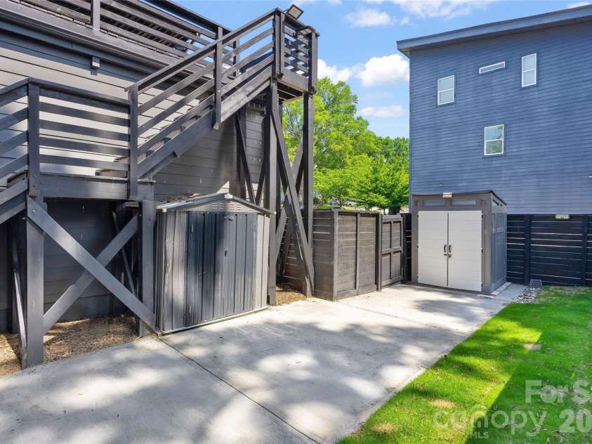 1704 Pegram Street, Charlotte, NC 28205.  MLS# CAR4388343, YatesRealty ID 28120. 