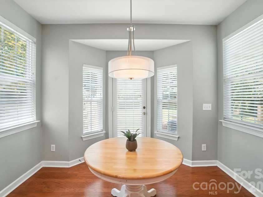 4819 Sandtyn Drive, Waxhaw, NC 28173.  MLS# CAR4282295, YatesRealty ID 28120. Breakfast area off kitchen