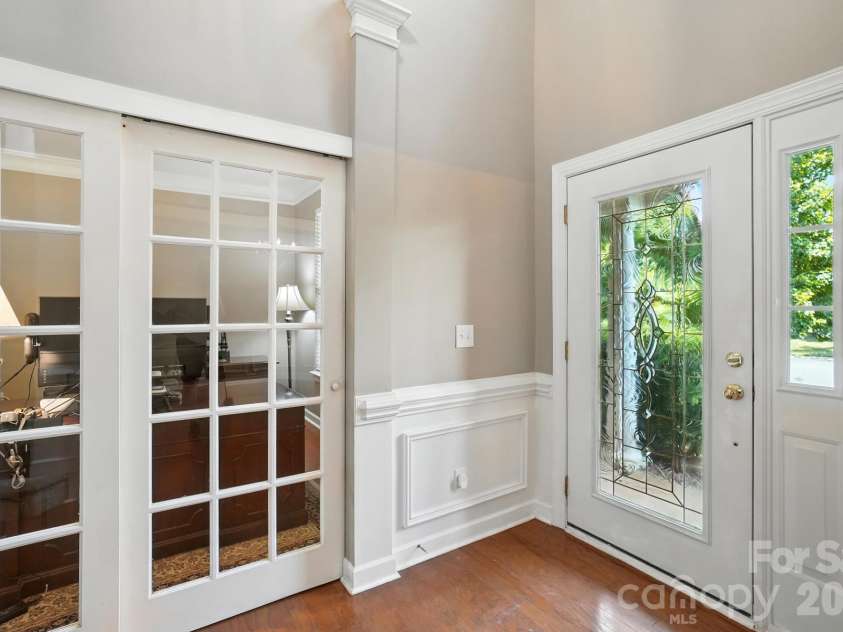 4819 Sandtyn Drive, Waxhaw, NC 28173.  MLS# CAR4282295, YatesRealty ID 28120. Entrance