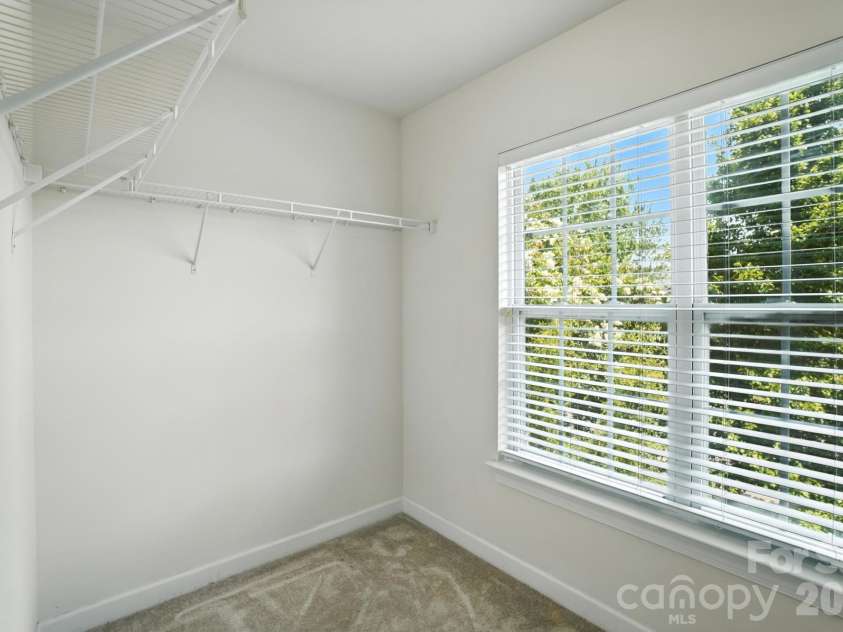 4819 Sandtyn Drive, Waxhaw, NC 28173.  MLS# CAR4282295, YatesRealty ID 28120. Primary closet