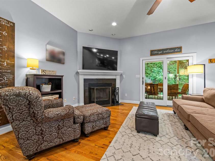 11 Jupiter Hills Drive, Weaverville, NC 28787.  MLS# CAR4388629, YatesRealty ID 28121. 