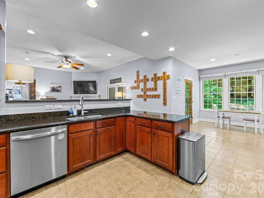 11 Jupiter Hills Drive, Weaverville, NC 28787.  MLS# CAR4388629, YatesRealty ID 28121. 