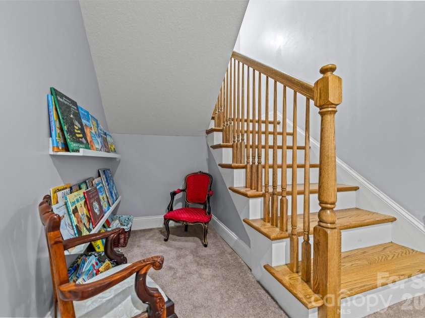 11 Jupiter Hills Drive, Weaverville, NC 28787.  MLS# CAR4388629, YatesRealty ID 28121. 