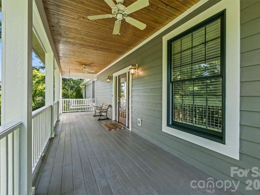 11 Jupiter Hills Drive, Weaverville, NC 28787.  MLS# CAR4388629, YatesRealty ID 28121. 