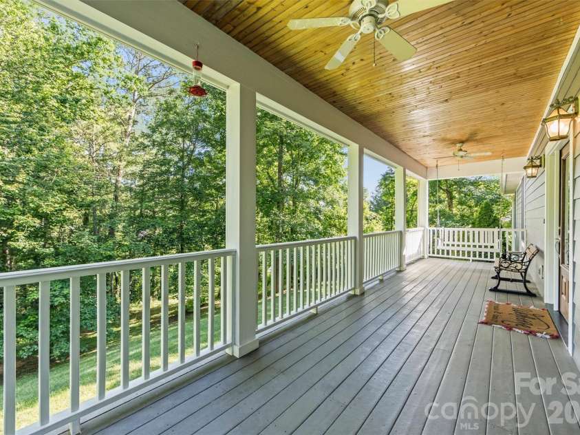 11 Jupiter Hills Drive, Weaverville, NC 28787.  MLS# CAR4388629, YatesRealty ID 28121. 
