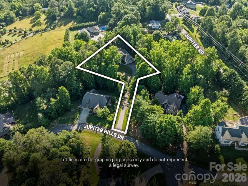 11 Jupiter Hills Drive, Weaverville, NC 28787.  MLS# CAR4388629, YatesRealty ID 28121. 