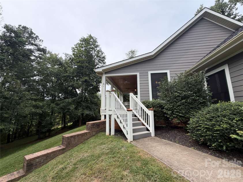 11 Jupiter Hills Drive, Weaverville, NC 28787.  MLS# CAR4418516, YatesRealty ID 28121. 