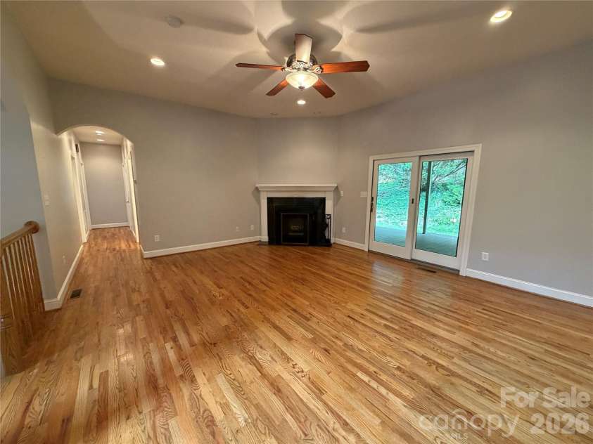 11 Jupiter Hills Drive, Weaverville, NC 28787.  MLS# CAR4418516, YatesRealty ID 28121. 