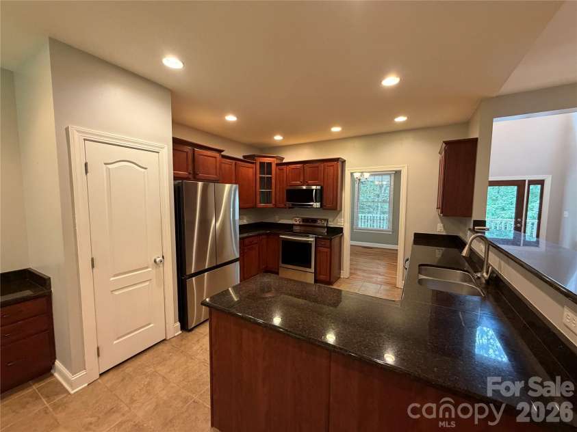 11 Jupiter Hills Drive, Weaverville, NC 28787.  MLS# CAR4418516, YatesRealty ID 28121. 
