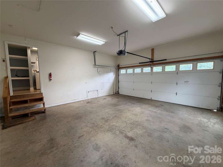 11 Jupiter Hills Drive, Weaverville, NC 28787.  MLS# CAR4418516, YatesRealty ID 28121. 