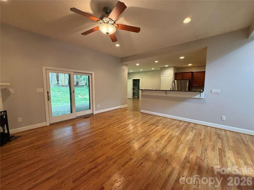 11 Jupiter Hills Drive, Weaverville, NC 28787.  MLS# CAR4418516, YatesRealty ID 28121. 