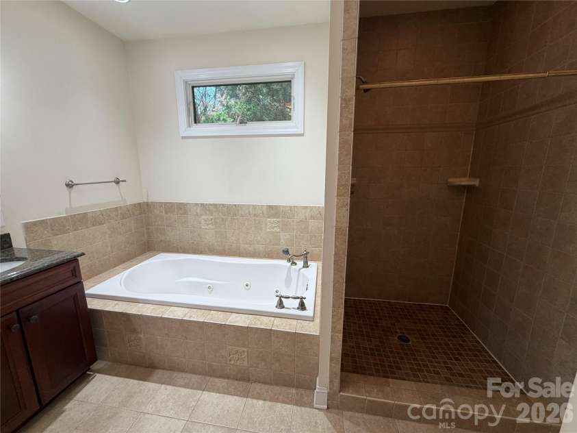 11 Jupiter Hills Drive, Weaverville, NC 28787.  MLS# CAR4418516, YatesRealty ID 28121. 