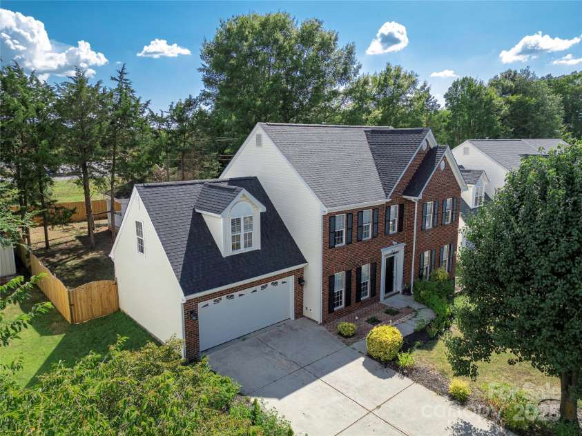 4533 Cades Cove Drive, Charlotte, NC 28273.  MLS# CAR4283201, YatesRealty ID 28121. 