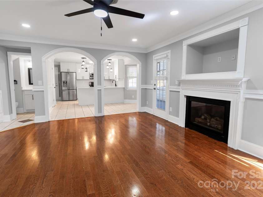 4533 Cades Cove Drive, Charlotte, NC 28273.  MLS# CAR4283201, YatesRealty ID 28121. 