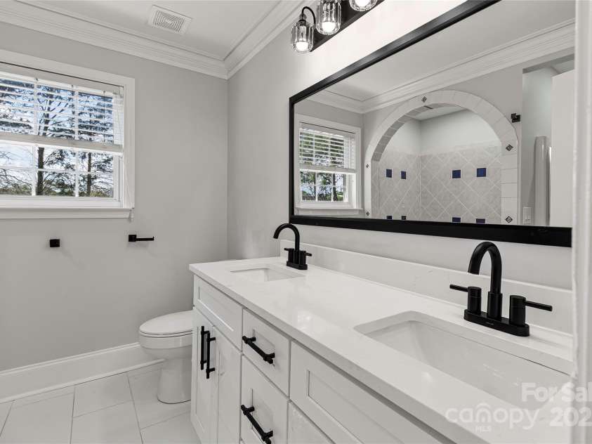 4533 Cades Cove Drive, Charlotte, NC 28273.  MLS# CAR4283201, YatesRealty ID 28121. 