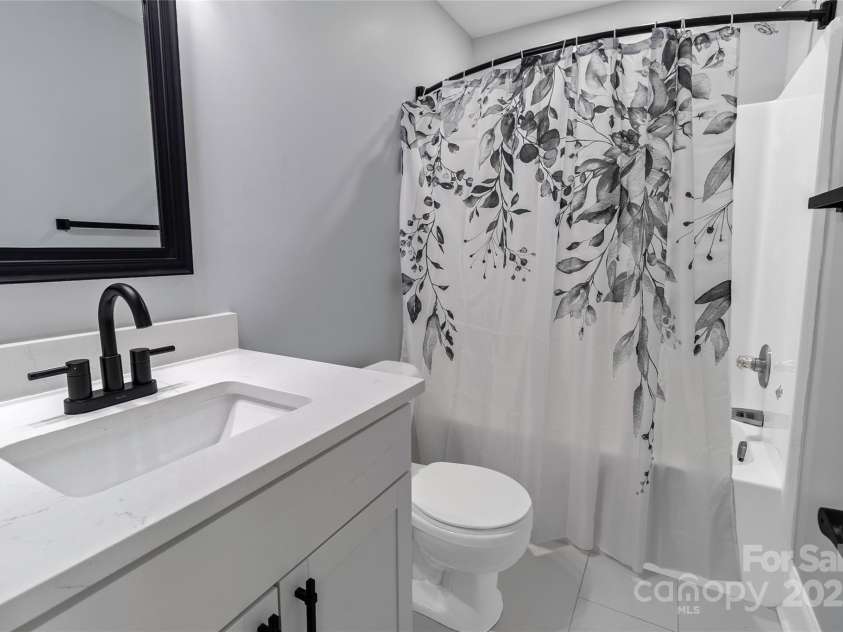 4533 Cades Cove Drive, Charlotte, NC 28273.  MLS# CAR4283201, YatesRealty ID 28121. 