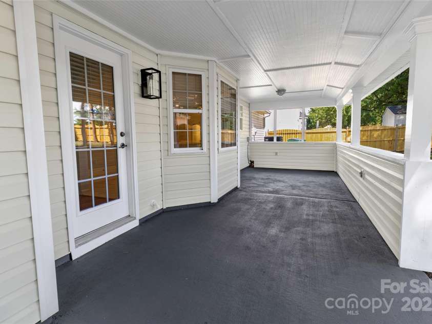4533 Cades Cove Drive, Charlotte, NC 28273.  MLS# CAR4283201, YatesRealty ID 28121. 