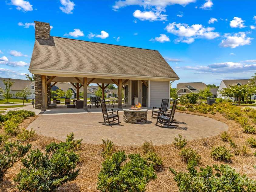 14036 Asbury Park Road, Huntersville, NC 28078.  MLS# CAR4283671, YatesRealty ID 28122. Community Social