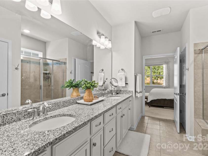 14036 Asbury Park Road, Huntersville, NC 28078.  MLS# CAR4283671, YatesRealty ID 28122. Primary bathroom suite