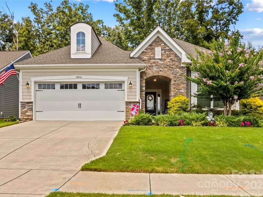 14036 Asbury Park Road, Huntersville, NC 28078.  MLS# CAR4283671, YatesRealty ID 28122. Welcome Home!