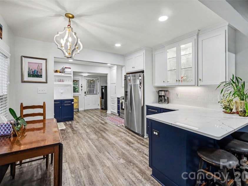 1528 Point Road, Belmont, NC 28012.  MLS# CAR4388384, YatesRealty ID 28122. 