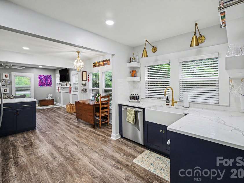 1528 Point Road, Belmont, NC 28012.  MLS# CAR4388384, YatesRealty ID 28122. 