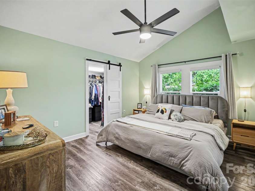 1528 Point Road, Belmont, NC 28012.  MLS# CAR4388384, YatesRealty ID 28122. 