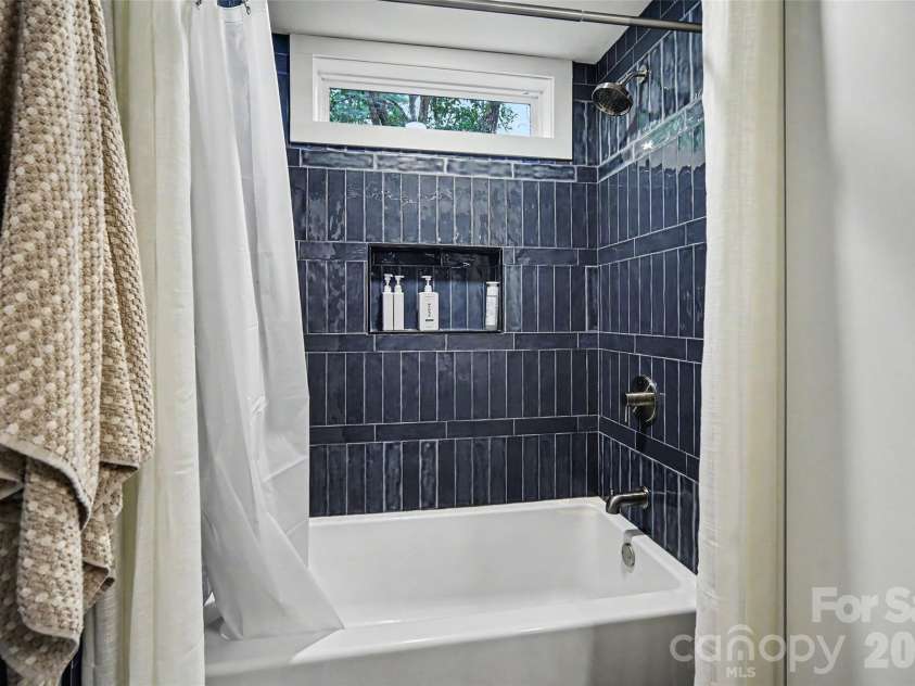 1528 Point Road, Belmont, NC 28012.  MLS# CAR4388384, YatesRealty ID 28122. 