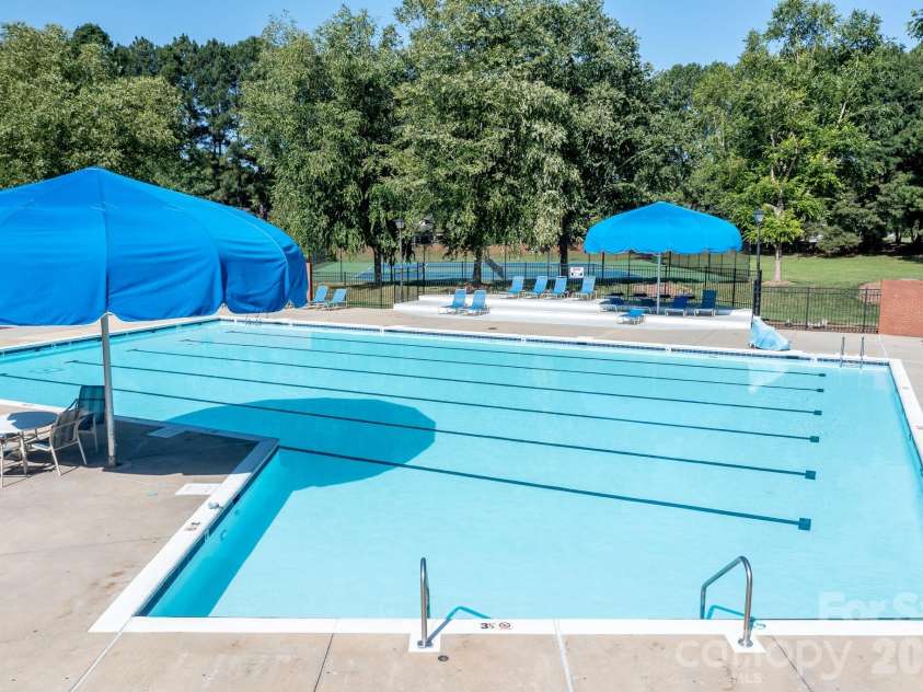 8940 Raven Park Drive, Charlotte, NC 28216.  MLS# CAR4388113, YatesRealty ID 28123. 