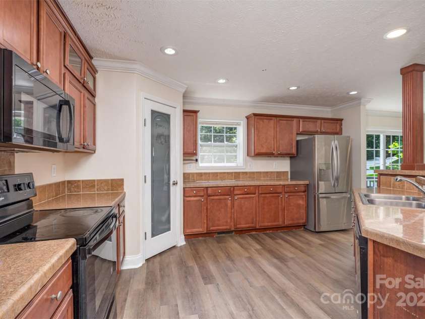 9921 Lancaster Highway, Waxhaw, NC 28173.  MLS# CAR4285329, YatesRealty ID 28123. 