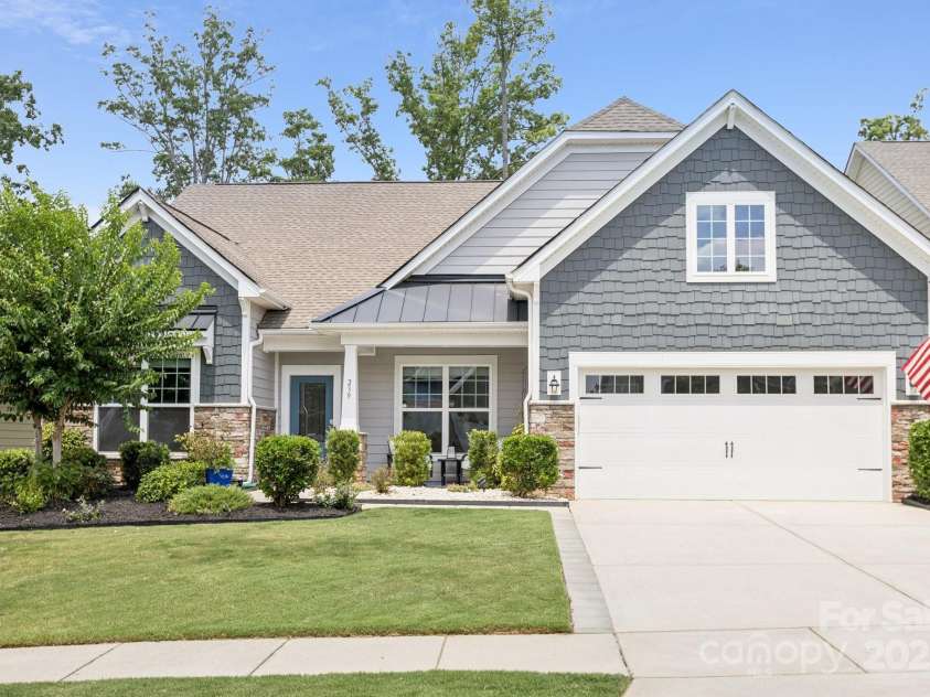 239 Kentmere Lane, Clover, SC 29710.  MLS# CAR4283271, YatesRealty ID 28125. 