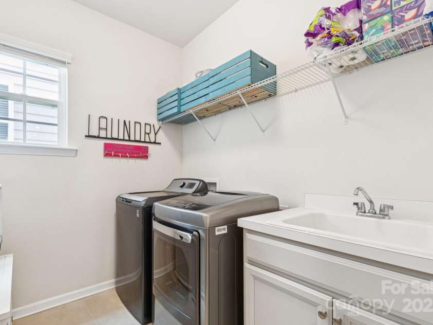 239 Kentmere Lane, Clover, SC 29710.  MLS# CAR4283271, YatesRealty ID 28125. 