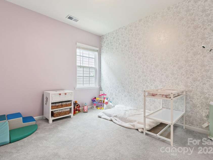 239 Kentmere Lane, Clover, SC 29710.  MLS# CAR4283271, YatesRealty ID 28125. 