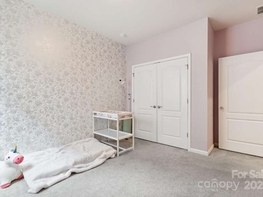 239 Kentmere Lane, Clover, SC 29710.  MLS# CAR4283271, YatesRealty ID 28125. 