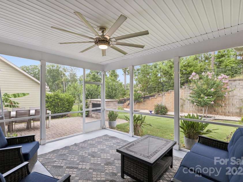 239 Kentmere Lane, Clover, SC 29710.  MLS# CAR4283271, YatesRealty ID 28125. 