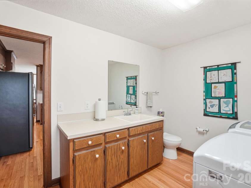 804 Mcgregor Drive, Concord, NC 28025.  MLS# CAR4389619, YatesRealty ID 28125. 