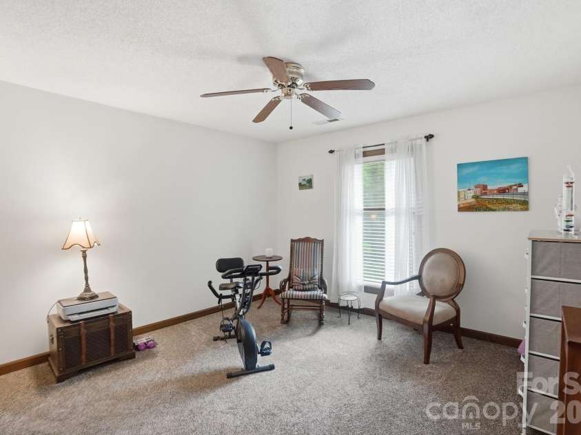 804 Mcgregor Drive, Concord, NC 28025.  MLS# CAR4389619, YatesRealty ID 28125. 