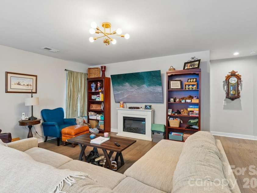 4511 Hunton Dale Road, Concord, NC 28027.  MLS# CAR4383051, YatesRealty ID 28126. 