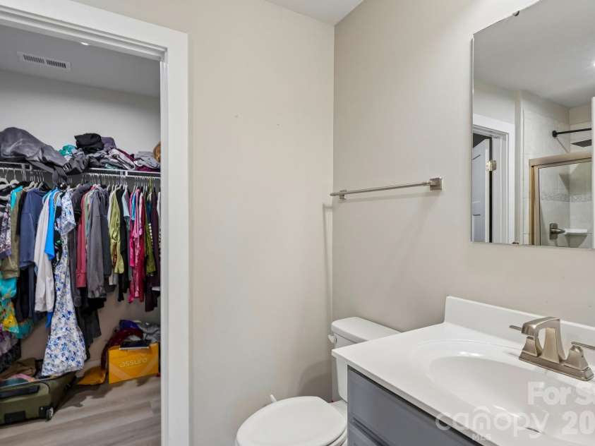 4511 Hunton Dale Road, Concord, NC 28027.  MLS# CAR4383051, YatesRealty ID 28126. 