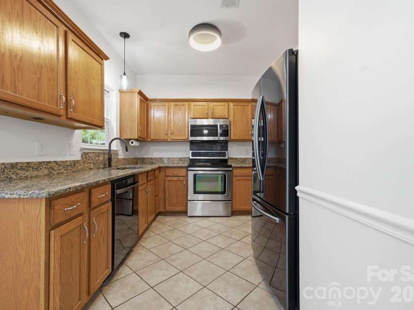127 Citation Drive, Mooresville, NC 28117.  MLS# CAR4389366, YatesRealty ID 28127. 