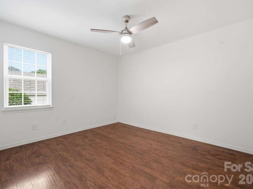 127 Citation Drive, Mooresville, NC 28117.  MLS# CAR4389366, YatesRealty ID 28127. 
