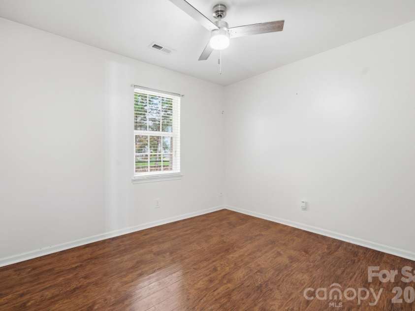127 Citation Drive, Mooresville, NC 28117.  MLS# CAR4389366, YatesRealty ID 28127. 