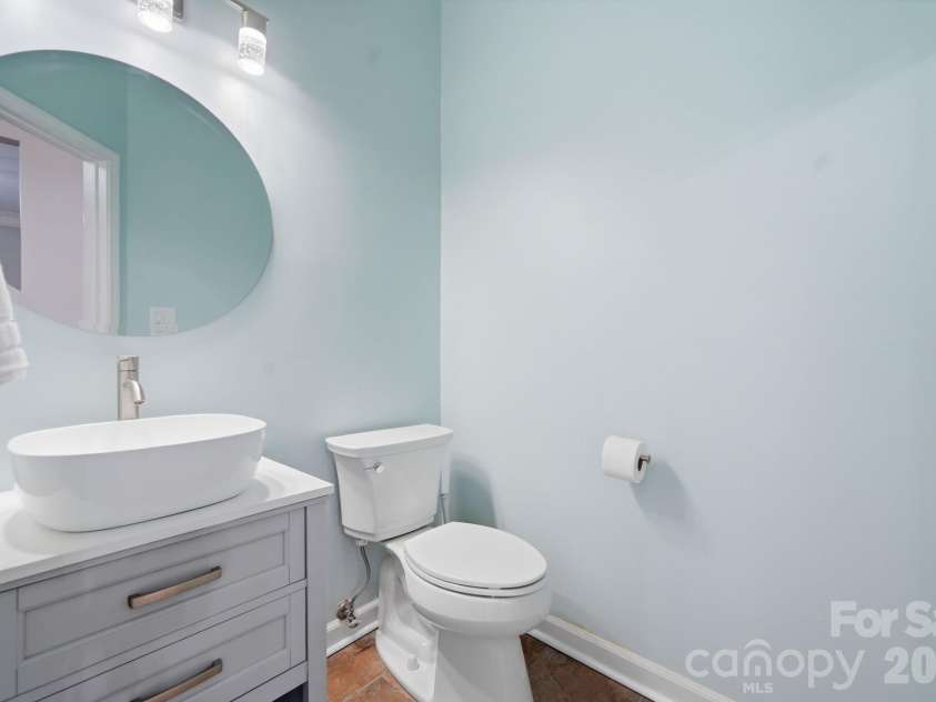 127 Citation Drive, Mooresville, NC 28117.  MLS# CAR4389366, YatesRealty ID 28127. Half Bath Lower Level