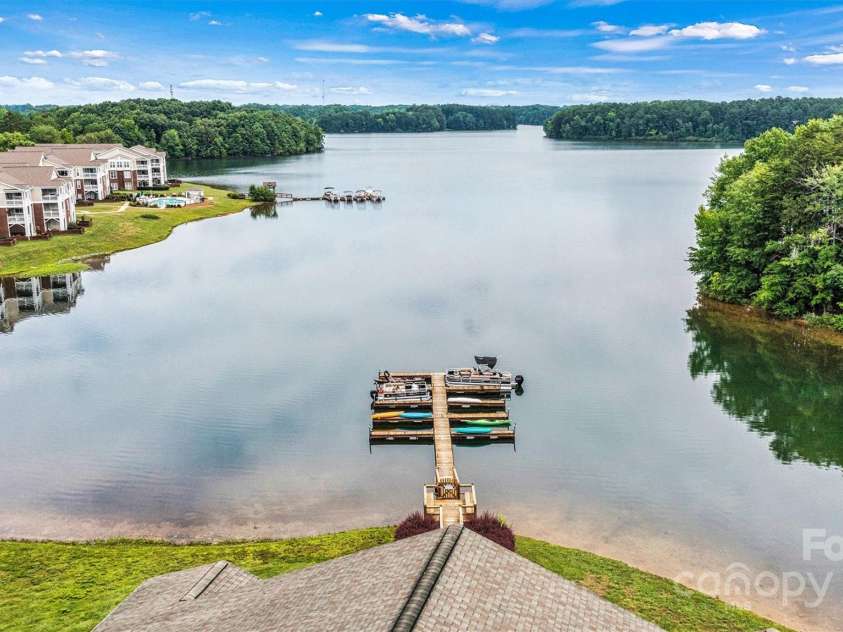 860 Jetton Street, Davidson, NC 28036.  MLS# CAR4269075, YatesRealty ID 28128. Lake Davidson