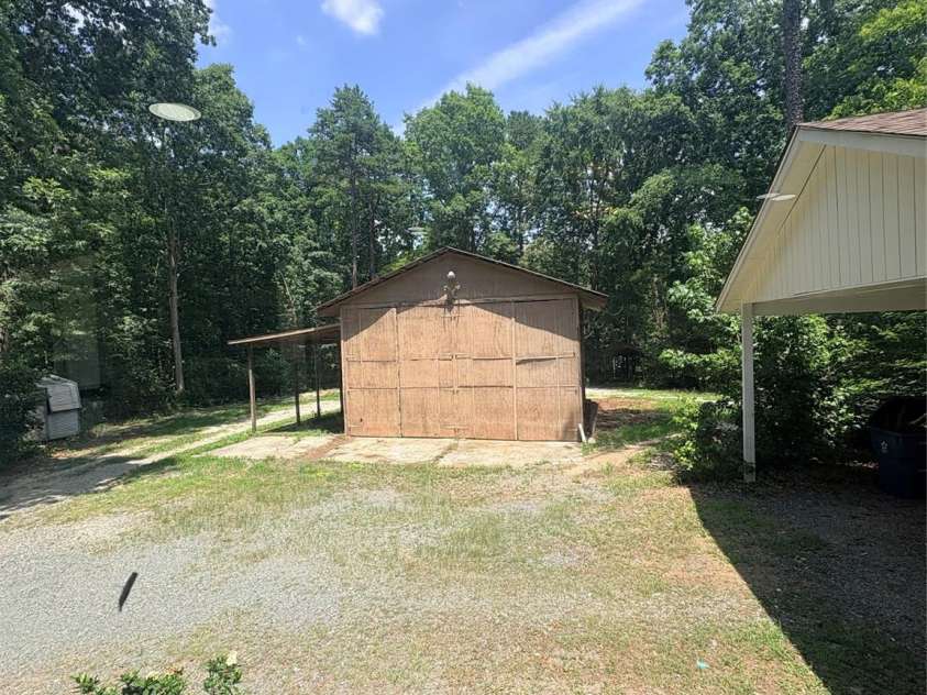 14851 Bethel Avenue Extension, Midland, NC 28107.  MLS# CAR4385379, YatesRealty ID 28129. 