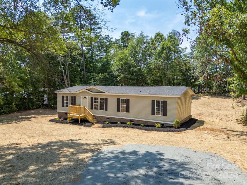 131 Deadman Road, Ellenboro, NC 28040.  MLS# CAR4155917, YatesRealty ID 2813. 