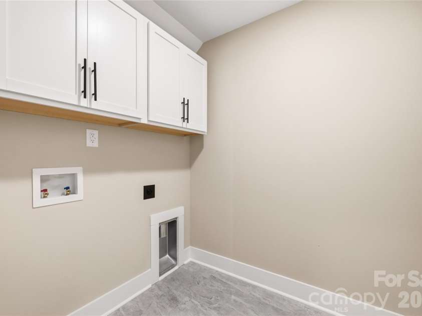 816 Rocky River Road, Monroe, NC 28112.  MLS# CAR4292309, YatesRealty ID 2813. 