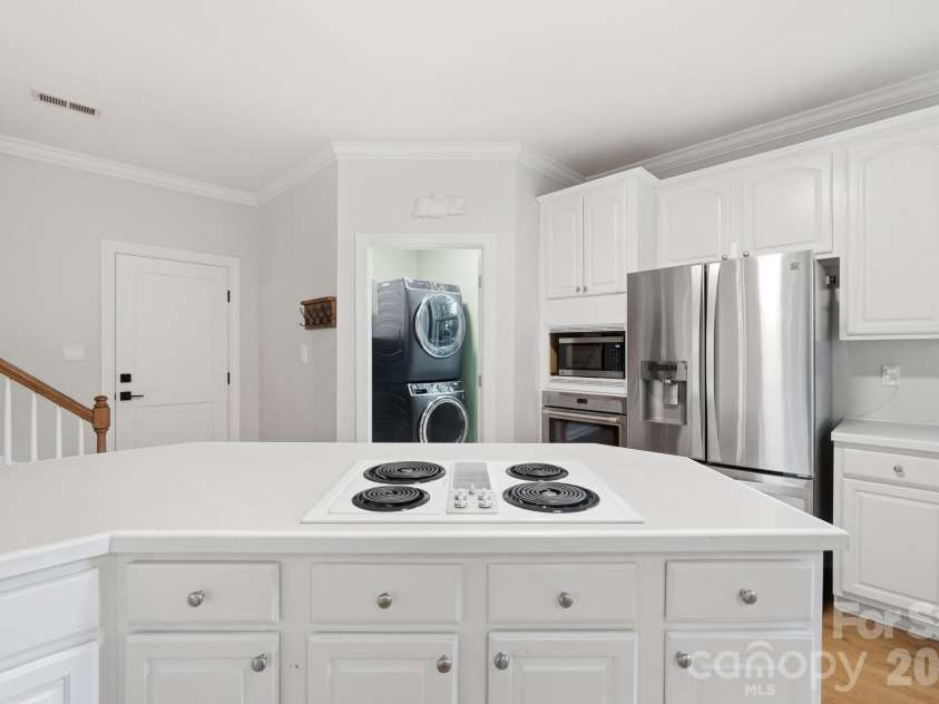 11915 Austin Court, Mint Hill, NC 28227.  MLS# CAR4381434, YatesRealty ID 28130. 