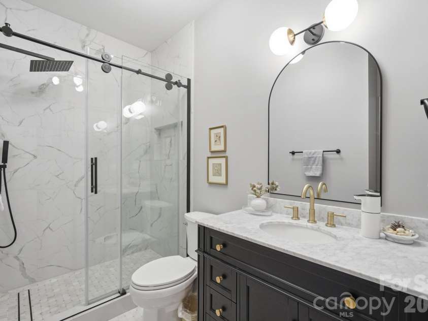11915 Austin Court, Mint Hill, NC 28227.  MLS# CAR4381434, YatesRealty ID 28130. 