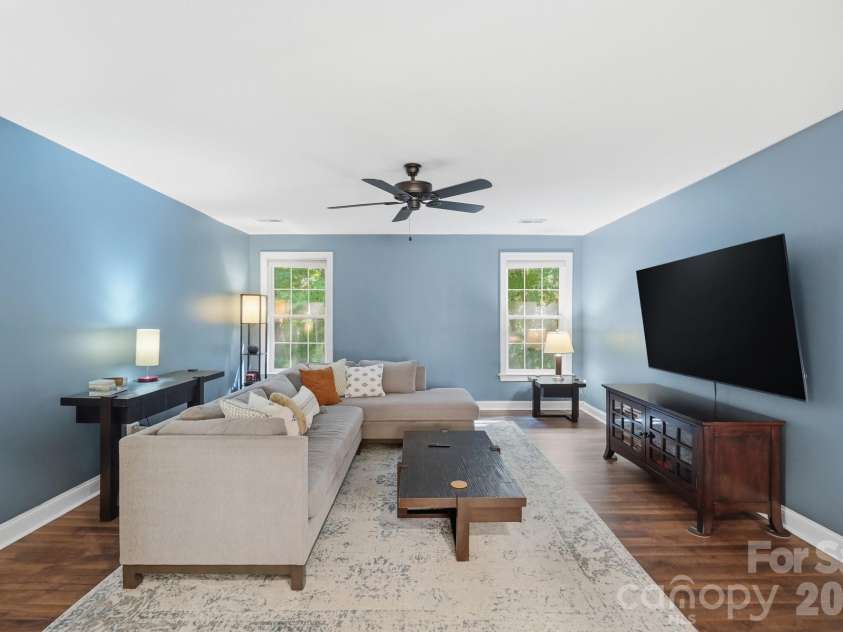 11915 Austin Court, Mint Hill, NC 28227.  MLS# CAR4381434, YatesRealty ID 28130. 